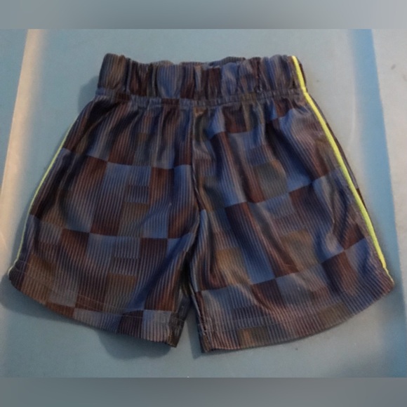 4 pair Bundle / Boys size 18 months shorts /brands in photos /all $8.00 - Picture 4 of 12